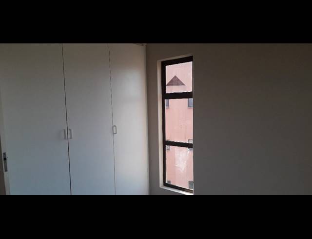 2 BEDROOM APARTMENT RENTED IN CAVERSHAM GLEN